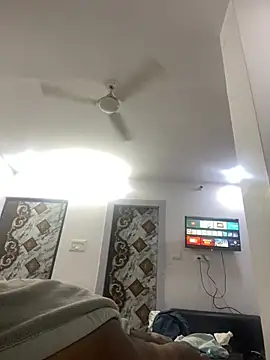 TheInvincible_meet Live XXX-chat