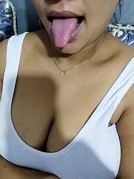fatineae1 Live XXX Chat