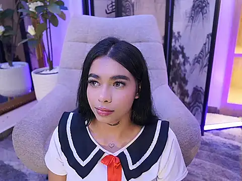 Czat XXX na żywo – MeganLowell