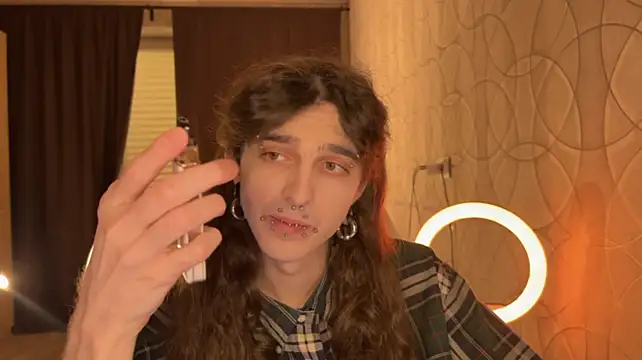 Kriisp 现场XXX聊天