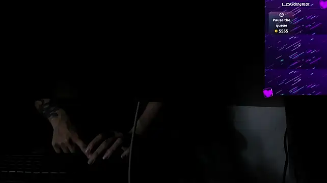 Chat +18 de EllieCarter_ ao vivo