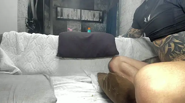 Gury_tattoo's Live XXX Chat