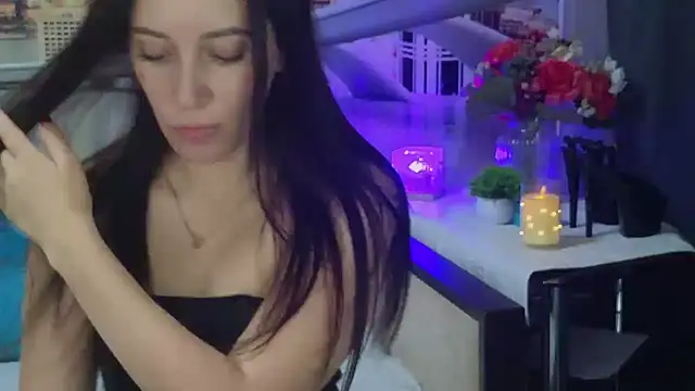 MonicaSweetx: απευθείας συνομιλία ΧΧΧ