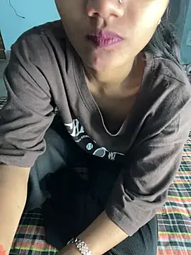 Ex_ppriya লাইভ XXX চ্যাট