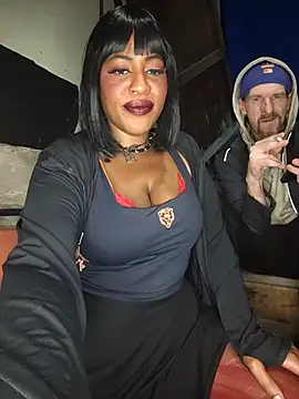 AmazonianMistress 라이브 XXX 채팅