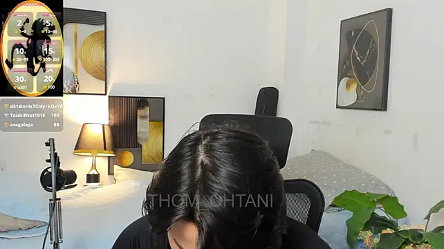 دردشة Thom_Ohtani الجنسية المباشرة
