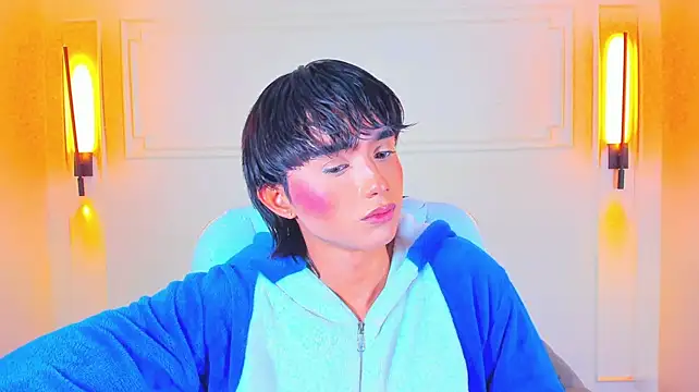 Noa_03: онлайн-секс-чат