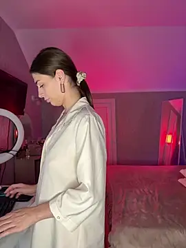 KatyTrouble Chat XXX live