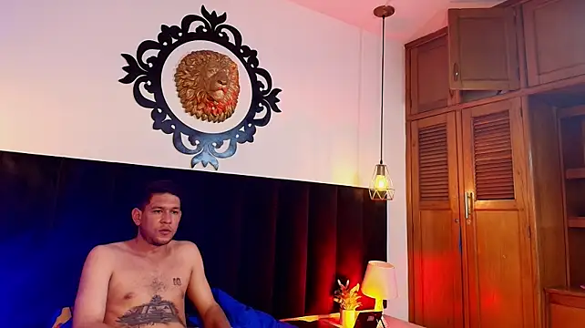 Онлайн чат XXX Justin_Royers