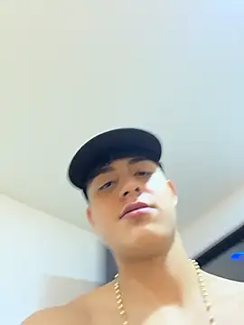 Czat XXX na żywo – Lander_Cruz