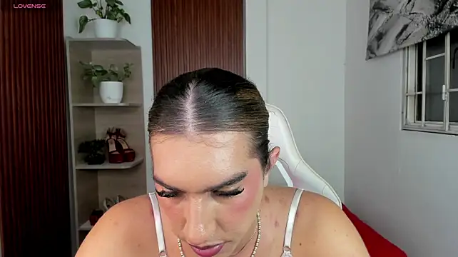 Merlia Live XXX Chat