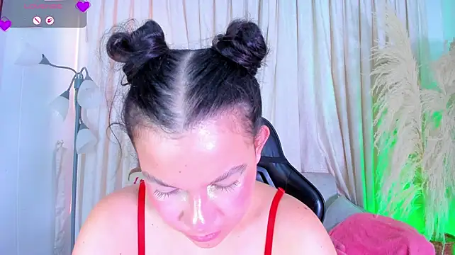 Chat +18 de alejagarcia_ ao vivo