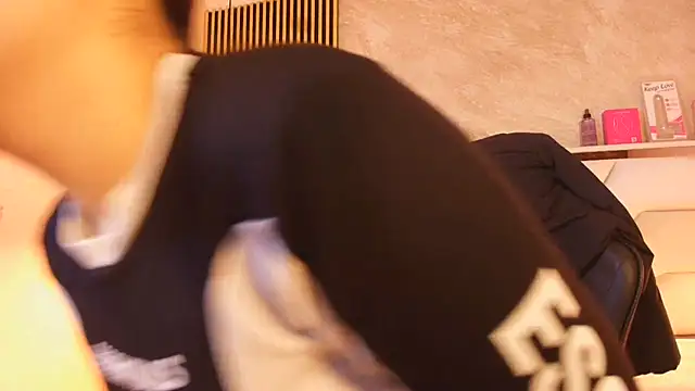 XXX chat uživo modela PamelaCollinsVS