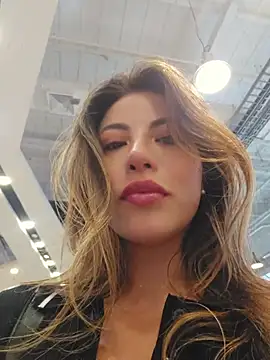 Pokazy przed kamerką – Karen_San_Miguel