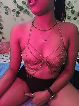 Chat XXX en directo de Glow_Queen