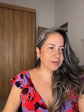 AVRAKEHDABRA's Live XXX Chat