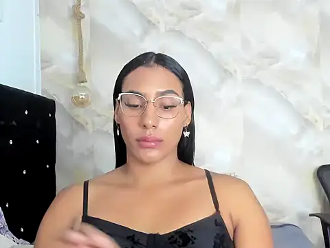 sasha_smith18のライブXXXチャット