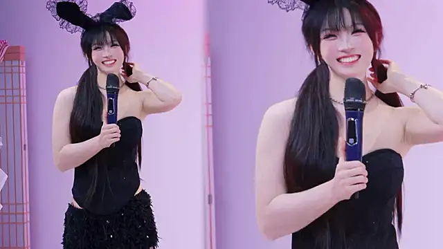CQ-718's Live XXX Chat