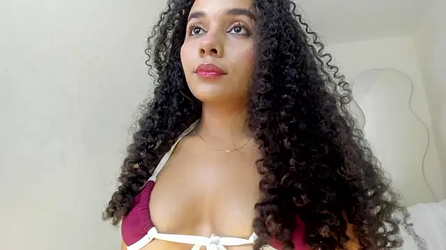 esther_sofia's Live XXX Chat