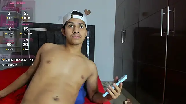 Chatroom XXX en direct de StevenSmith18