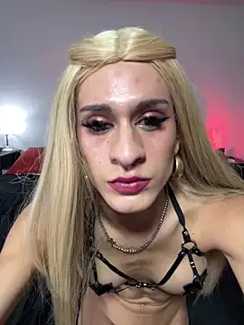 kimiLatina's Live XXX Chat