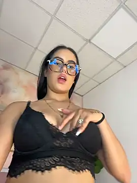 Chatroom XXX en direct de TopDollXXX
