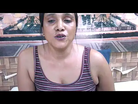 Czat XXX na żywo – IndianSexyLady20