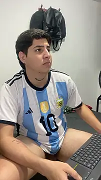 Fozil_Dvice's Live XXX Chat
