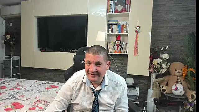 SpartacusDaddy48 Live XXX-chat