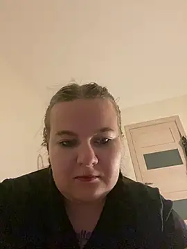 SkyeRotter Chat XXX live