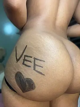 _wetaura - Last tipper gets free pussy video 🍑💦🎬76