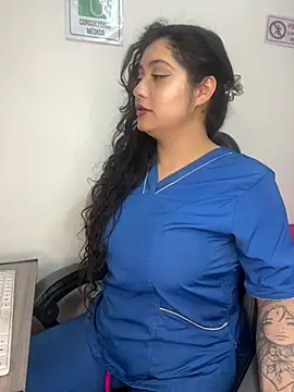 Amyy_1's Live XXX Chat