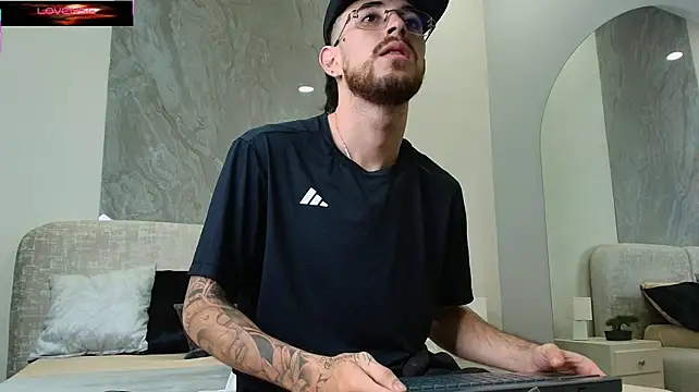Chat XXX Live CodyWalkerR