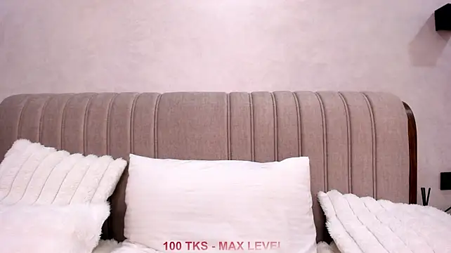 Živý XXX chat TinyKim_
