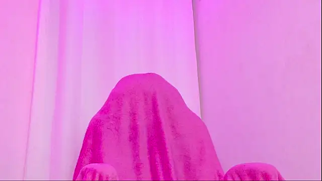 Sachi_Meow Adlı Modelin Canlı XXX Sohbeti