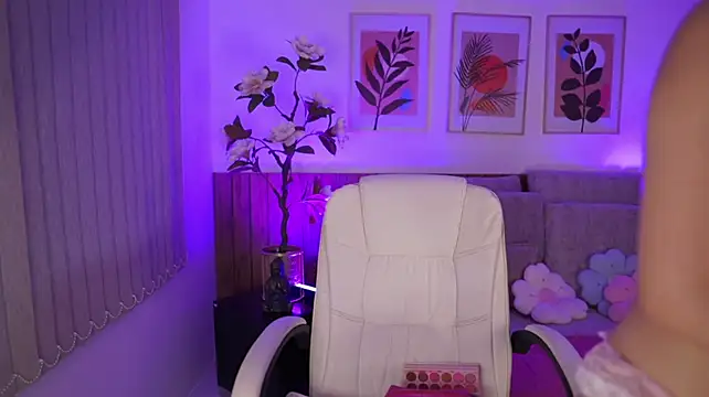 Chat +18 de ConnyJenner ao vivo