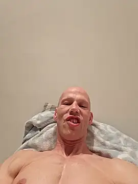genaroo38 élő XXX-chatje