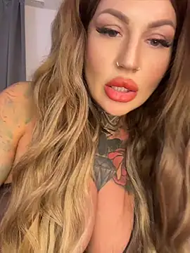 krysstal003 Adlı Modelin Canlı XXX Sohbeti