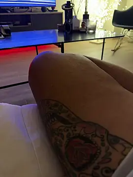 Mike69F live XXX chat