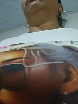 Dirty_Foxx5's Live XXX Chat