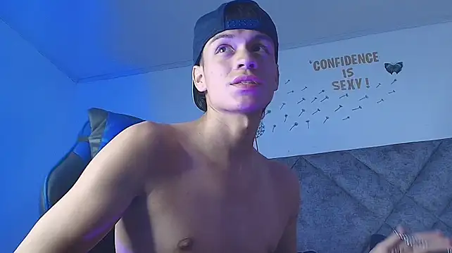 Онлайн чат XXX Kairo_Tentation