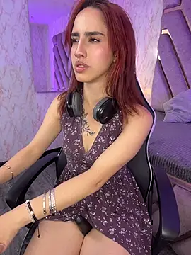 Elodiee_Roussee Chat XXX live