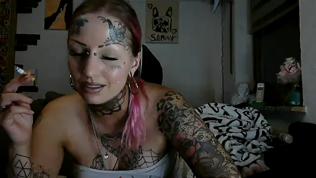 RoxxyInk 라이브 XXX 채팅