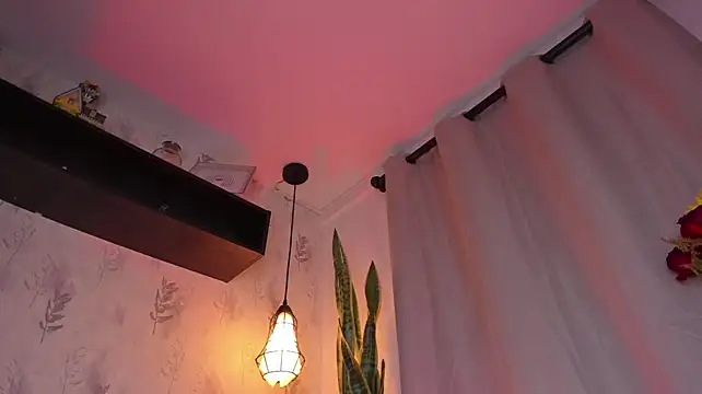 XXX chat uživo modela perla7777