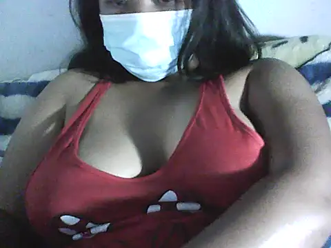Artinah22 Chat XXX in diretta