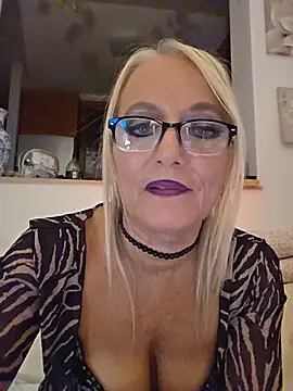 DIAMANTE64 – Naživo XXX chat