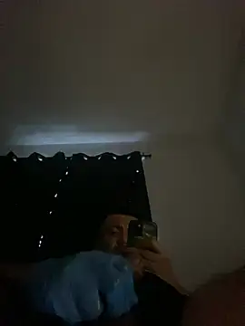 GusanoDelicioso's Live XXX Chat