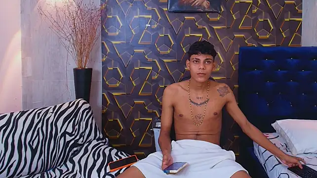 Chat +18 de master_king_28 ao vivo