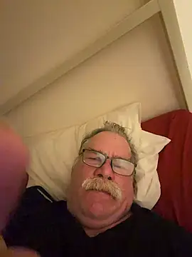 צ'אט XXX בשידור חי של Caesar_Baxter