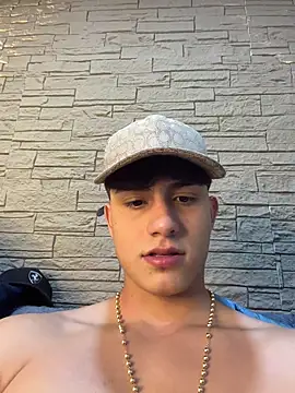 Lander_Cruz Chat XXX in diretta